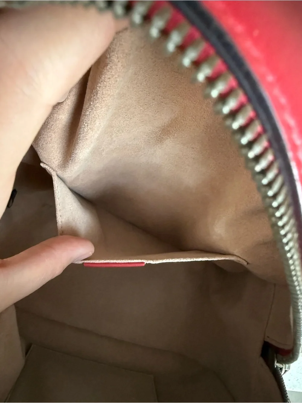Authentic Gucci GG Marmont Mini Backpack Red Matelassé Leather